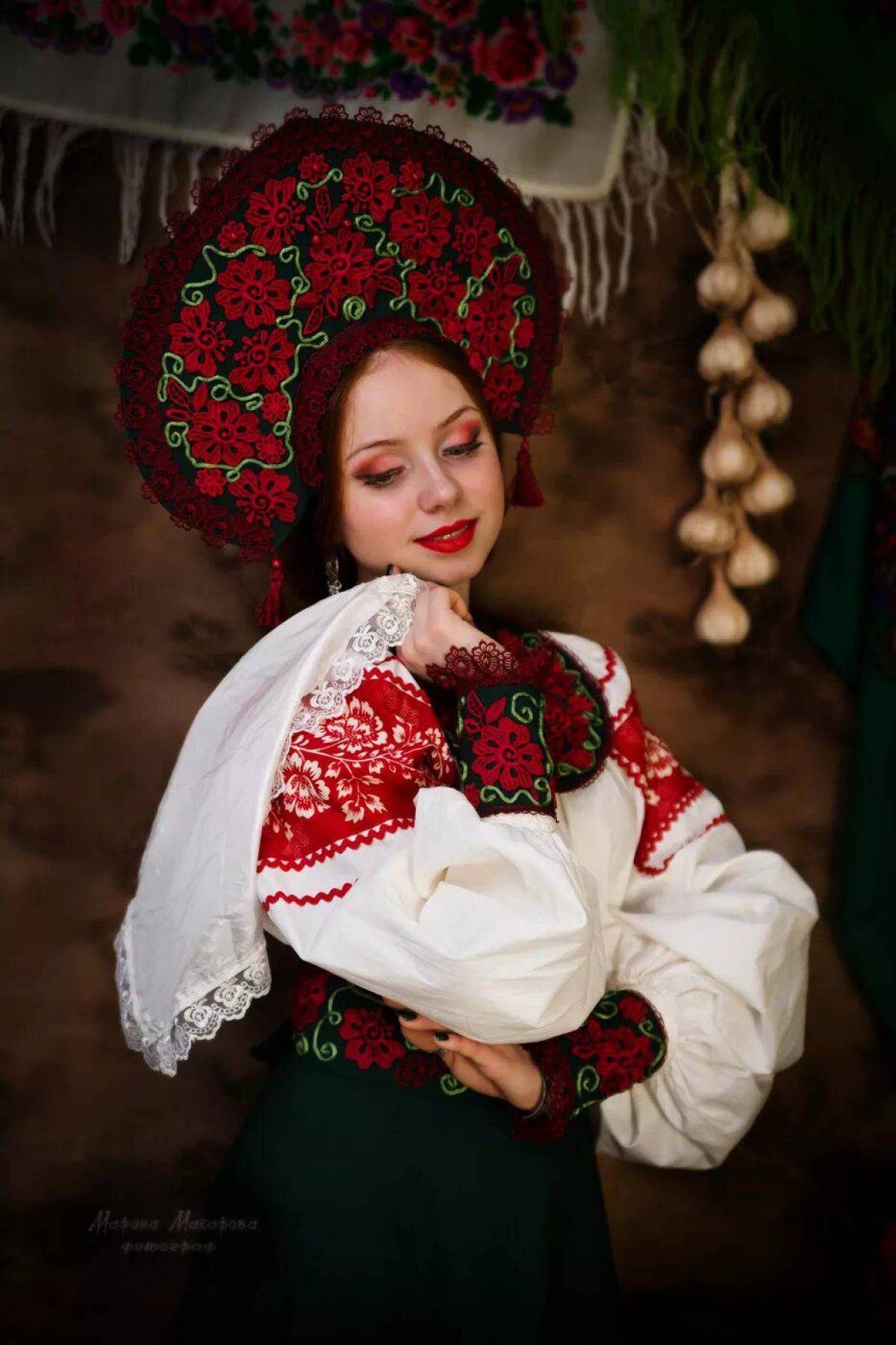 Take a pause and enjoy Women in Slavic costumes — streaming from Mumbai